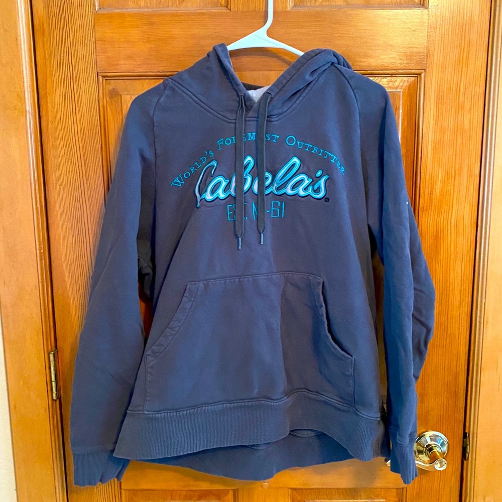 Cabelas Women’s sweatshirt